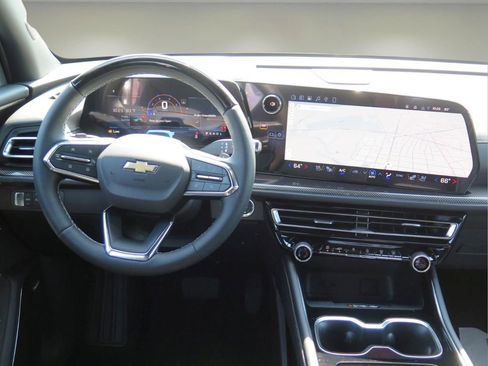 New 2026 Chevrolet Traverse High Country FWD image 21