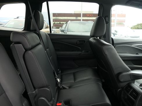 Used 2023 Honda Passport EX-L image 21
