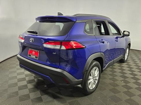 Used 2025 Toyota Corolla Cross LE FWD image 8