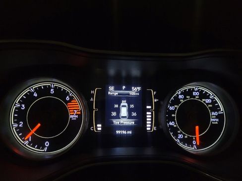 Used 2019 Jeep Cherokee Latitude Plus image 23