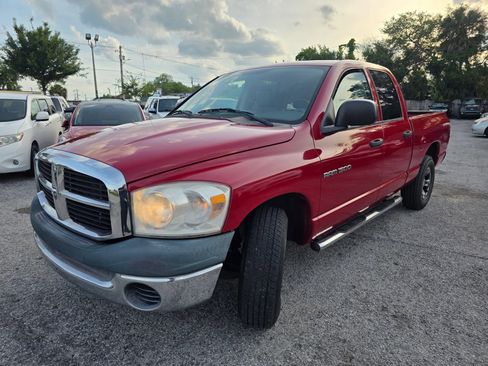 Used 2007 Dodge Ram 1500 Truck ST w/ V6 Value Group RWD image 3