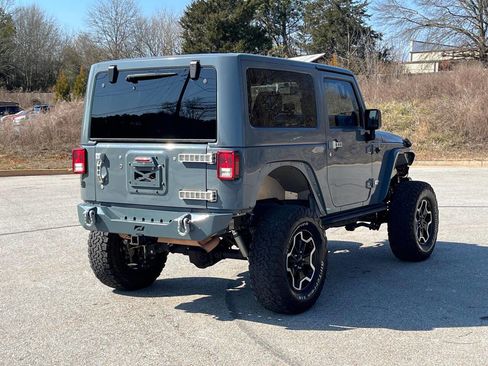 Used 2013 Jeep Wrangler Rubicon AWD/4WD image 19