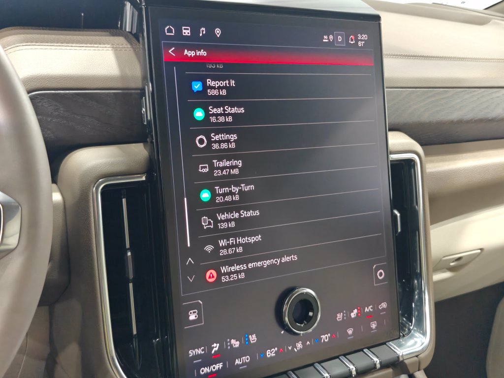 Used 2026 GMC Yukon Denali w/ Advanced Technology Package AWD/4WD image 73