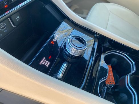 Used 2023 Jeep Grand Cherokee L Limited image 28