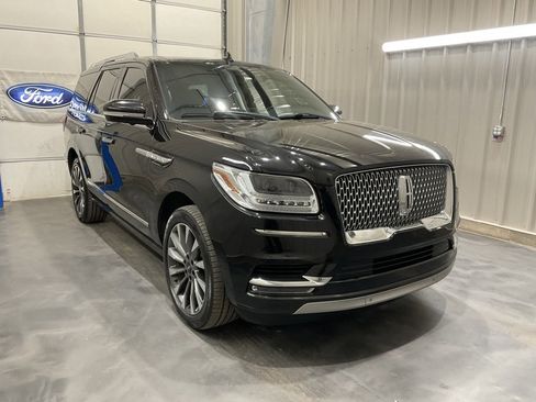 Used 2018 Lincoln Navigator Select image 1