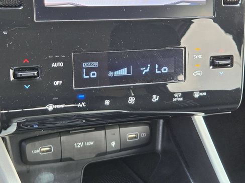 Used 2024 Hyundai Tucson SEL FWD image 22