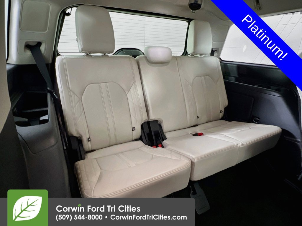 Used 2020 Ford Expedition Platinum AWD/4WD image 16