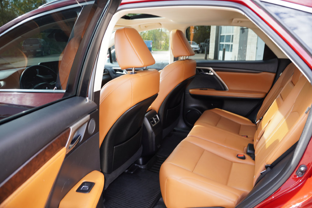 Used 2022 Lexus RX 350 AWD w/ Premium Package image 16