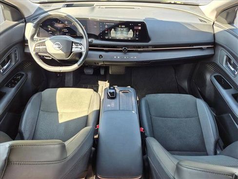Used 2023 Nissan Ariya FWD image 16