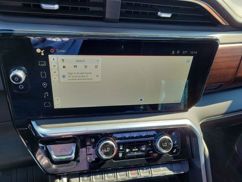 Certified 2024 GMC Sierra 2500 Denali Ultimate image 31