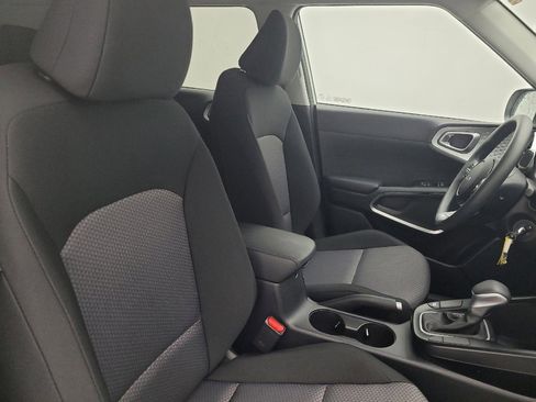 Used 2025 Kia Soul S image 21