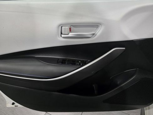 Used 2022 Toyota Corolla SE image 10