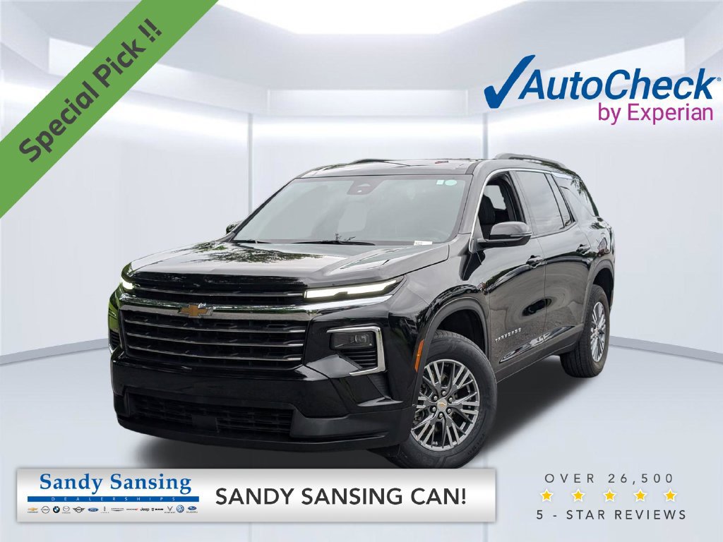 Used 2025 Chevrolet Traverse LT AWD/4WD image 1