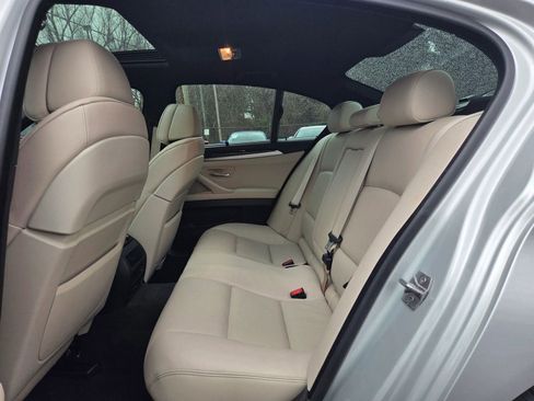 Used 2013 BMW 550i Sedan image 19