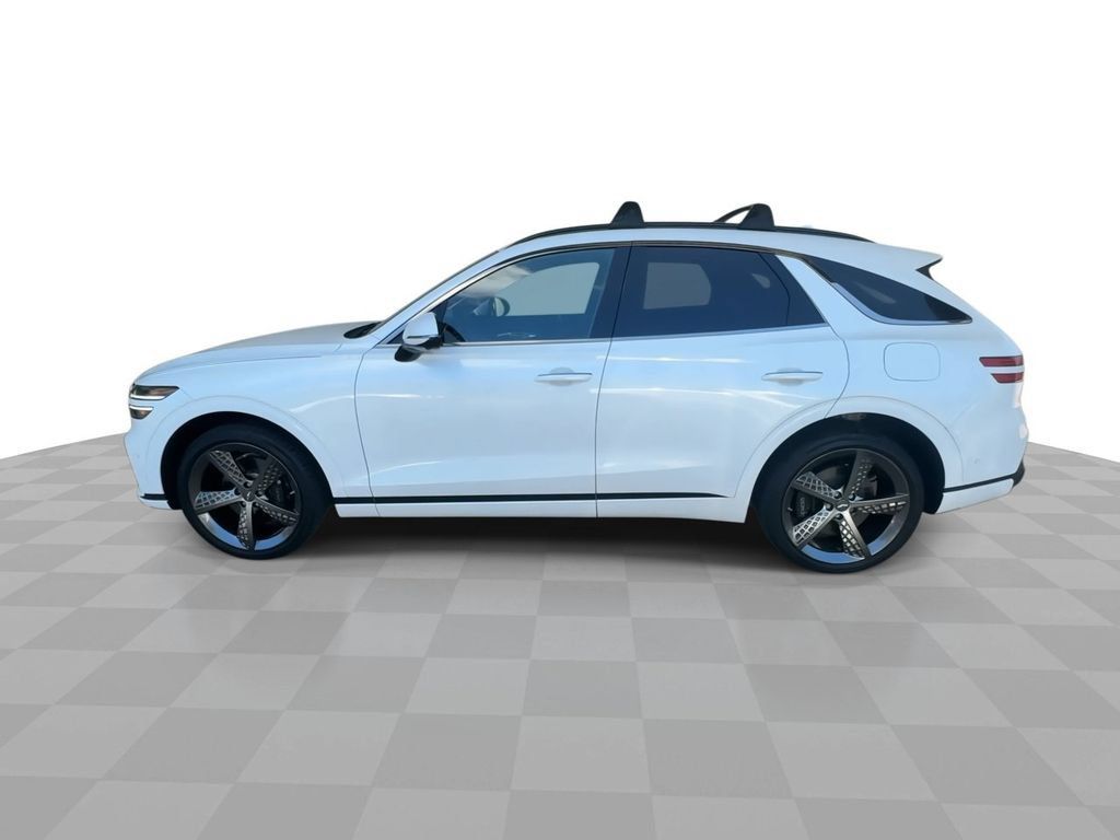 Used 2023 Genesis GV70 2.5T w/ Sport Prestige Package AWD/4WD image 5