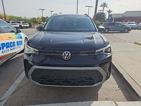 Used 2025 Volkswagen Taos S image 2