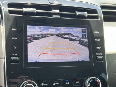 Certified 2024 Hyundai Tucson SE FWD image 25