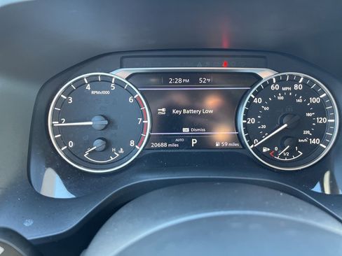 Used 2023 Nissan Rogue SV image 11