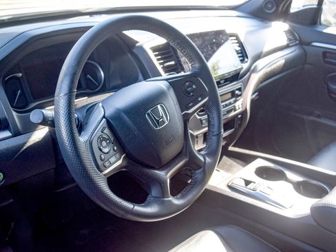 Used 2025 Honda Passport EX-L image 22