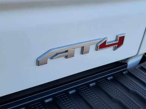 Used 2020 GMC Sierra 1500 AT4 w/ Technology Package image 4