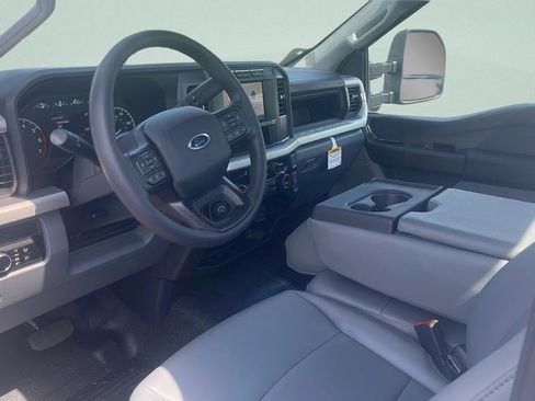 Used 2023 Ford F250 XL RWD image 13