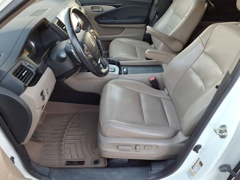 Used 2016 Honda Pilot Touring image 12