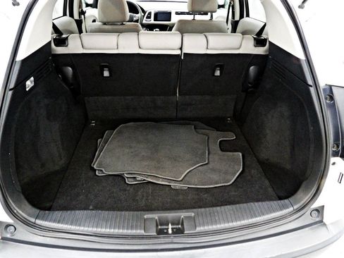 Used 2017 Honda HR-V EX image 13