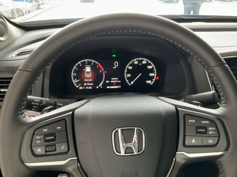 Certified 2025 Honda Ridgeline RTL image 8