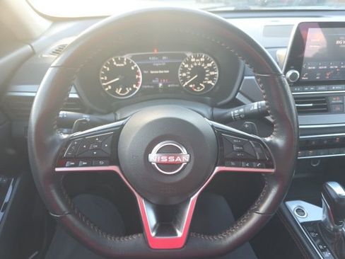 Used 2024 Nissan Altima 2.5 SR image 15