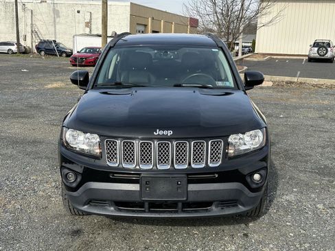 Used 2015 Jeep Compass Latitude image 3