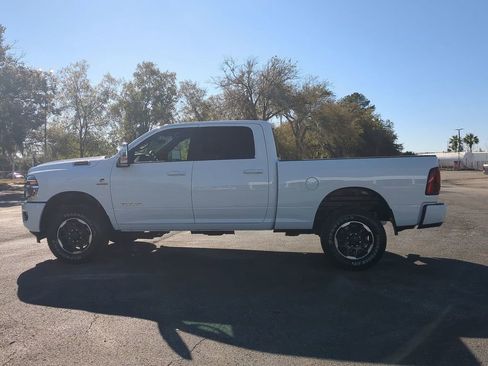 Used 2026 RAM 2500 Laramie AWD/4WD image 7