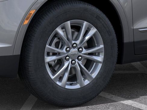 New 2026 Cadillac XT5 Luxury image 9