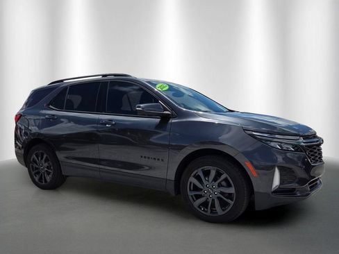 Used 2023 Chevrolet Equinox RS FWD image 2