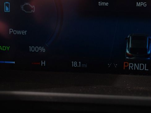 New 2025 Ford Escape SE w/ PHEV Premium Package image 27