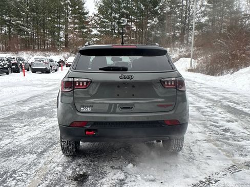 Used 2022 Jeep Compass Trailhawk w/ Trailhawk Convenience Group image 4