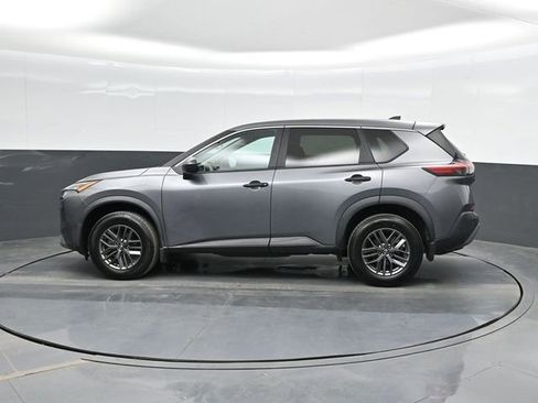 Used 2023 Nissan Rogue S image 9