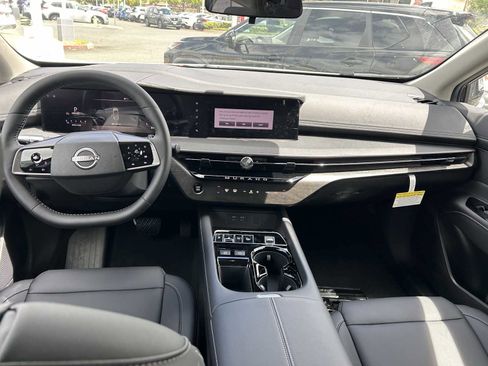 New 2025 Nissan Murano SV image 10
