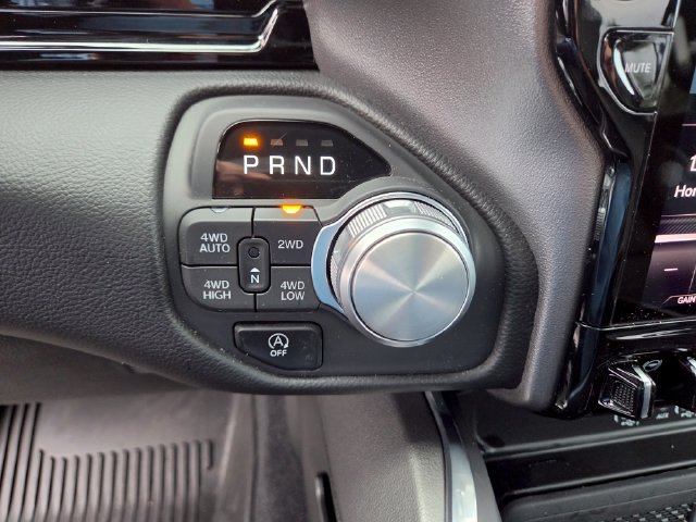 Used 2026 RAM 1500 Laramie AWD/4WD image 9