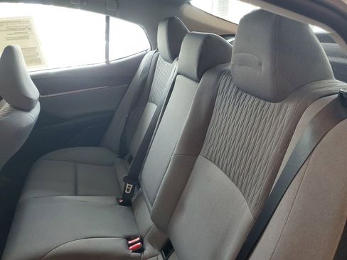 Used 2025 Toyota Camry LE w/ Convenience Package image 12