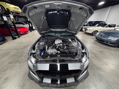 Used 2022 Ford Mustang Shelby GT500 w/ Technology Package image 59