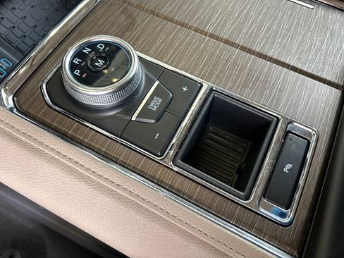 Certified 2024 Ford Expedition Max Limited image 22