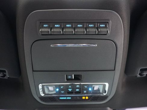 Certified 2024 Ford F250 Platinum image 19