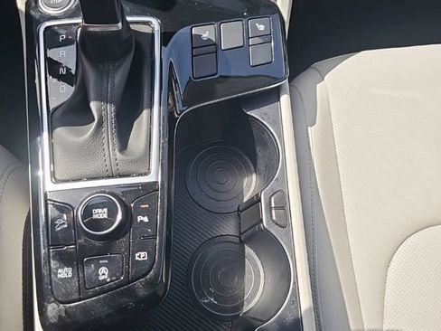 Used 2025 Kia Sportage EX w/ Premium Package FWD image 45