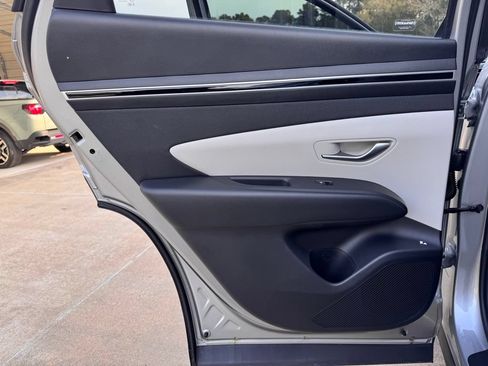 New 2024 Hyundai Tucson SEL w/ Convenience Package FWD image 25