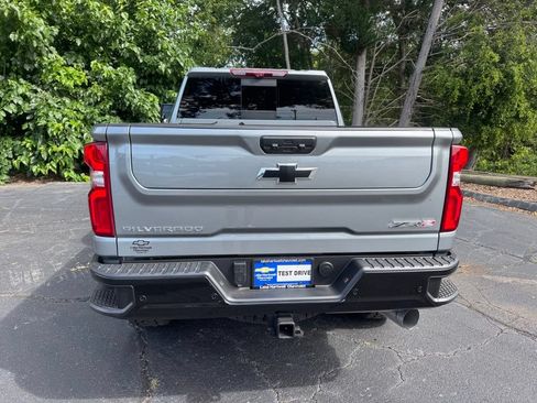 Certified 2024 Chevrolet Silverado 2500 ZR2 w/ Technology Package AWD/4WD image 4
