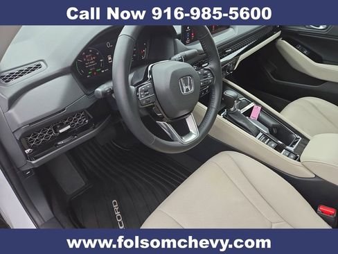 Used 2023 Honda Accord Touring image 12