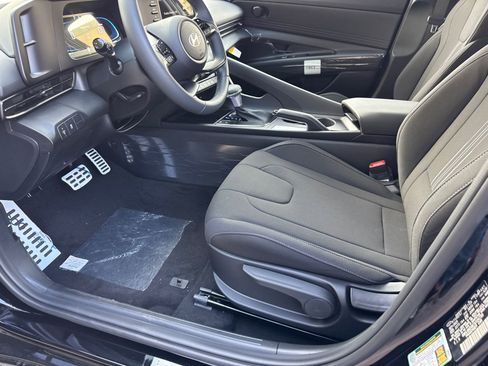 New 2026 Hyundai Elantra Sport image 9