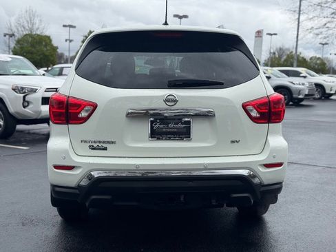 Used 2017 Nissan Pathfinder SV image 13