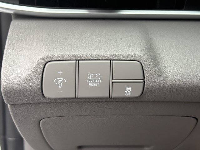 New 2026 Hyundai Elantra Hybrid FWD image 34