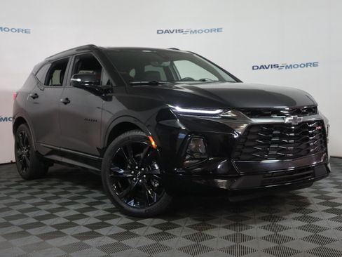 Used 2021 Chevrolet Blazer RS w/ Enhanced Convenience Package image 2